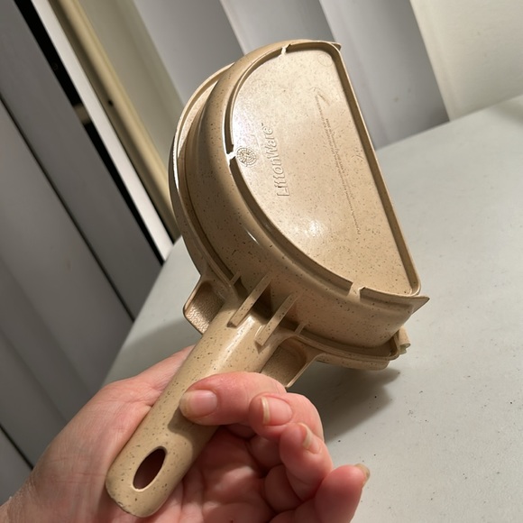 Vintage Littonware Omelette Maker Egg Food Kitchenware Accessory Microwave - Picture 6 of 7